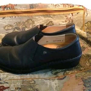 Women's Finn Comfort Size 8.5